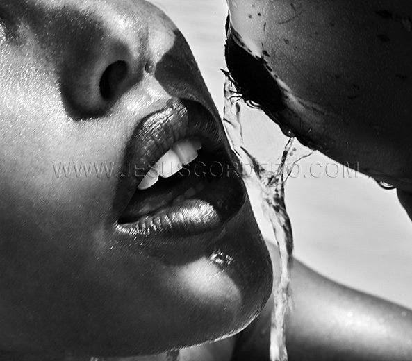 Photography by Jesus Cordero. Sand