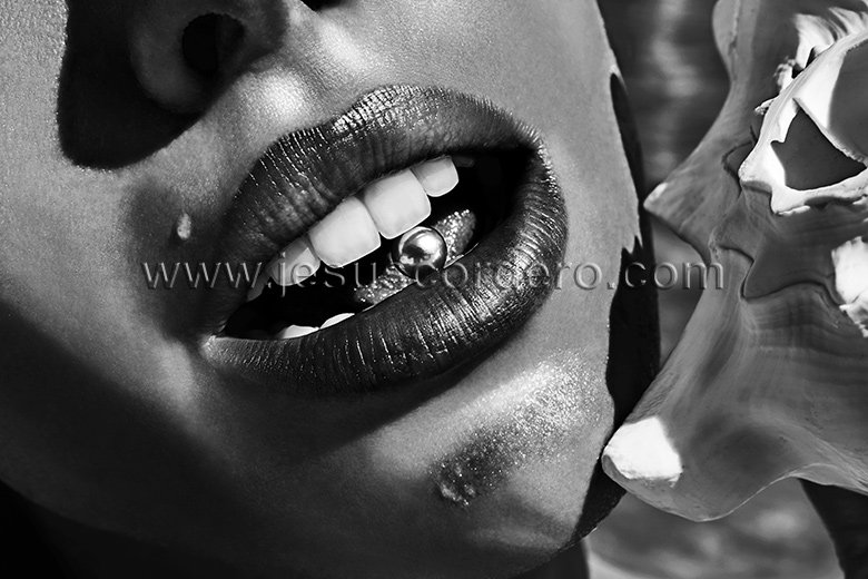 Photography by Jesus Cordero. Sand